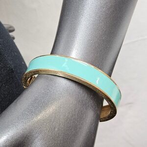 Bangle Bracelet Women OS Mint Green Gold Tone Enamel Hinged Oval